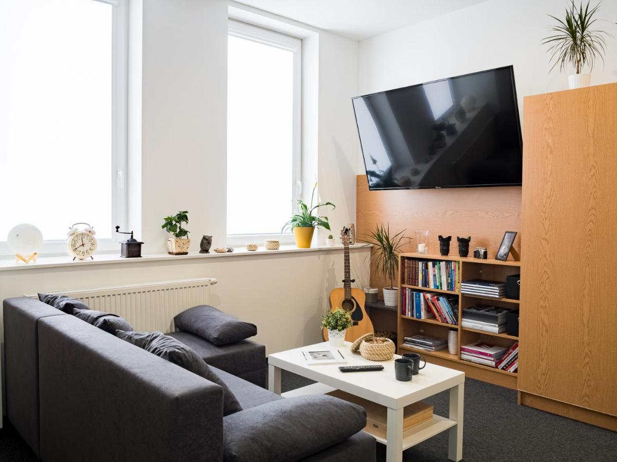 Square Apartment